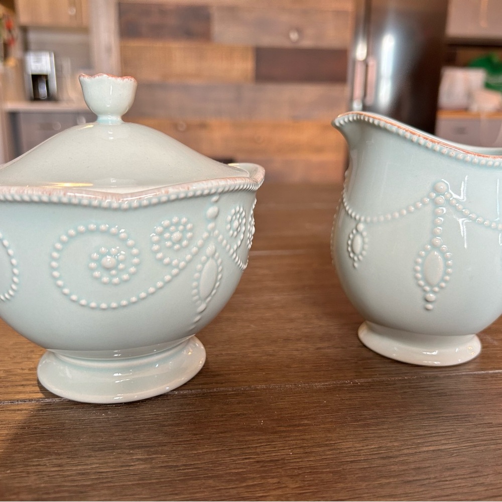 Lenox Light Blue Cream and Sugar Set